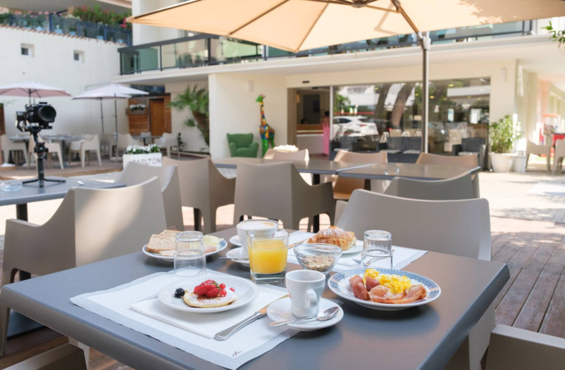 media.EXP Carlton - Colazione-07